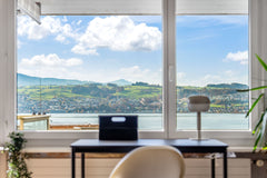 Stylische 3.5 Zimmer Wohnung mit Seeblick auf Zürichsee I Vollmöbliert I Familie