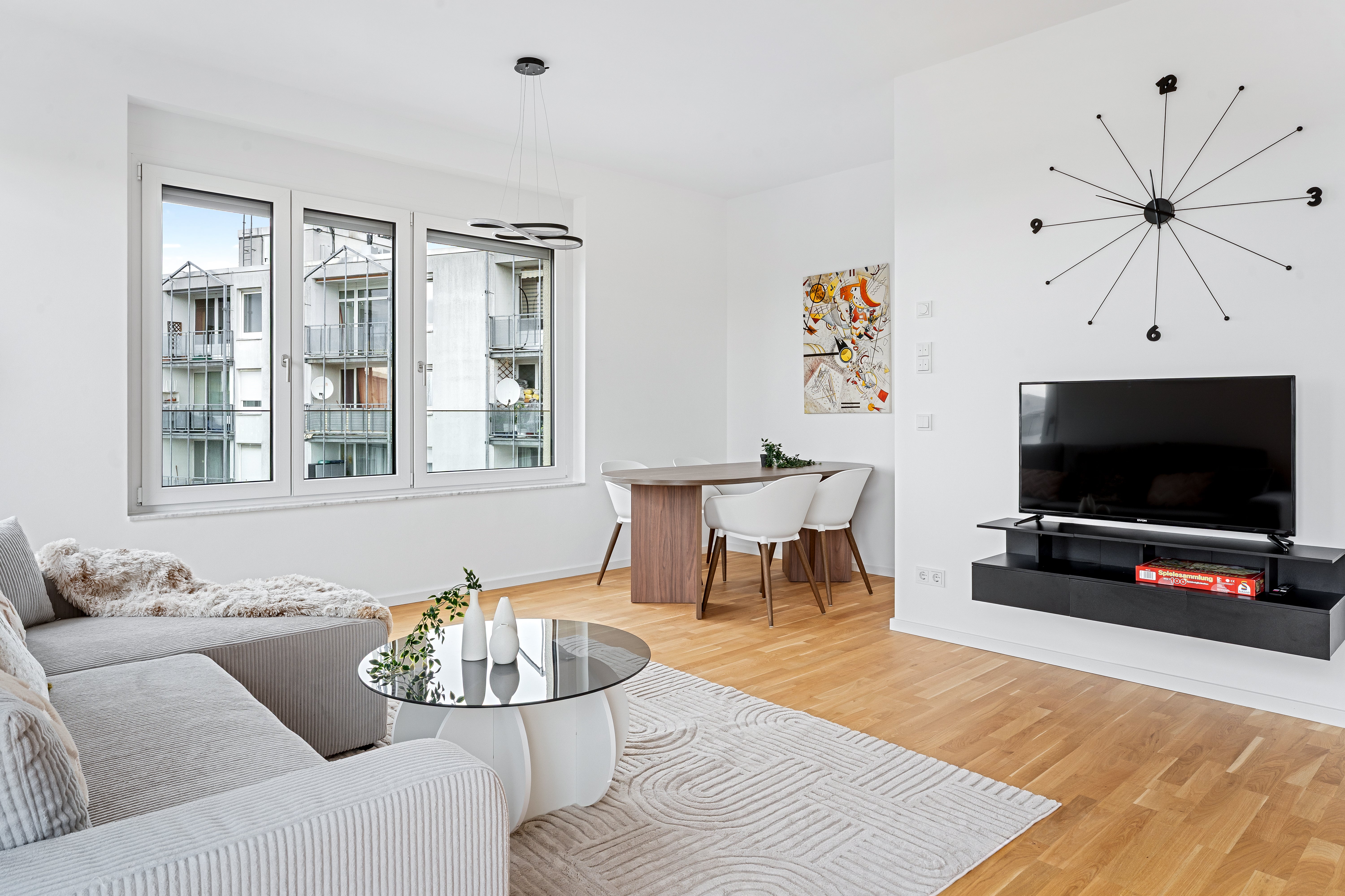 Iconic 2BR Apartment SORI I Mercedes & US Army I Family-friendly