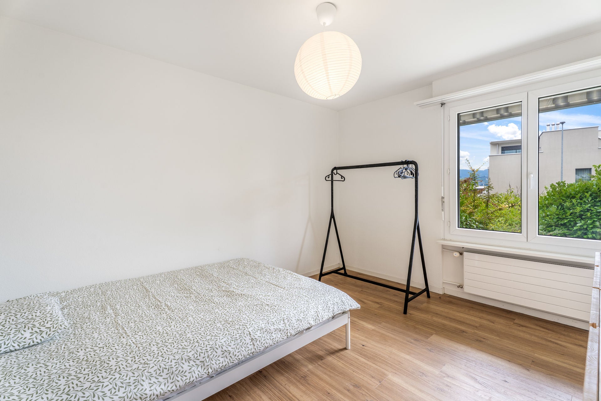Stylische 4-Zimmer Wohnung mit Seeblick auf Zürichsee I Vollmöbliert I Familie