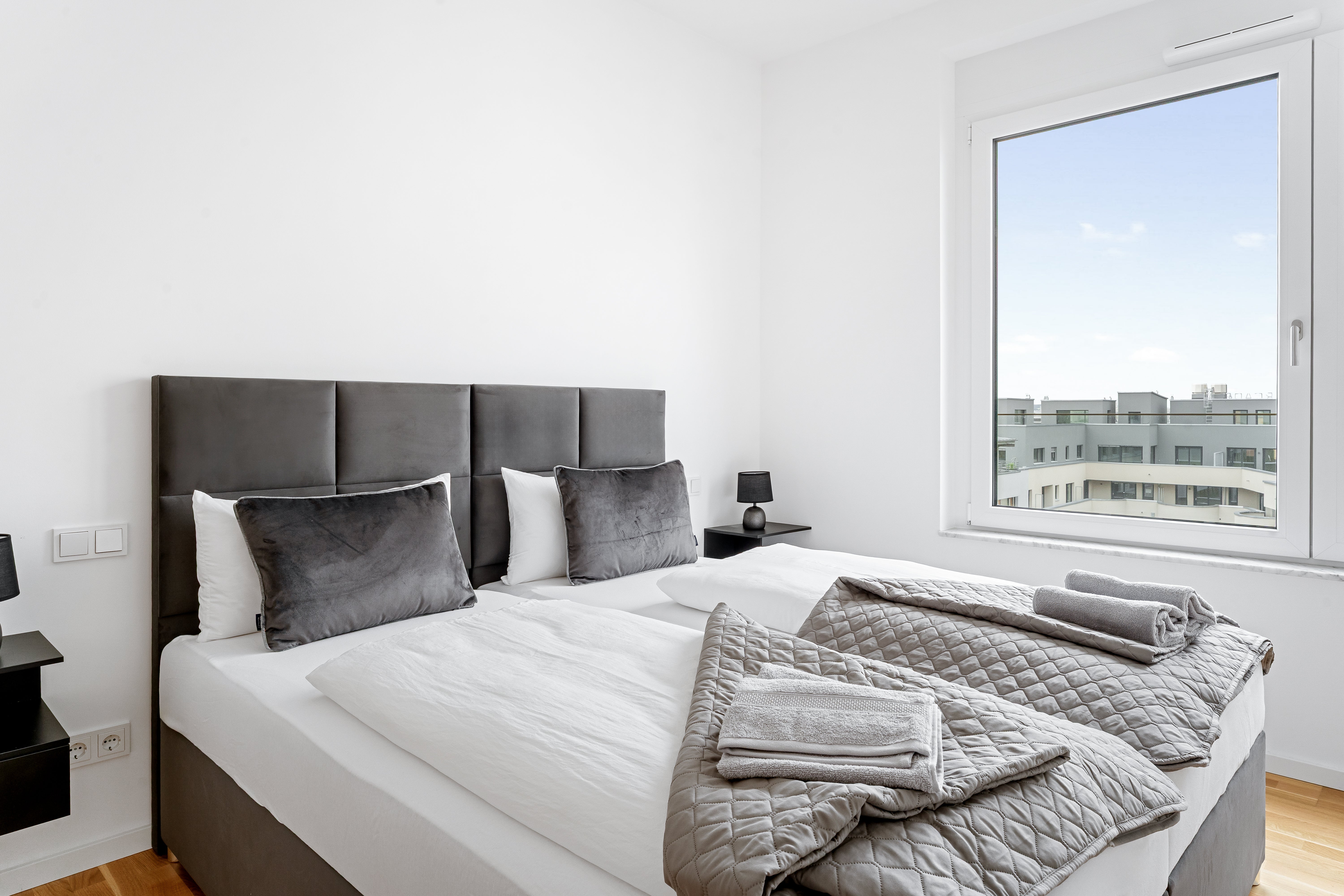Iconic 2BR Apartment SORI I Mercedes & US Army I Family-friendly