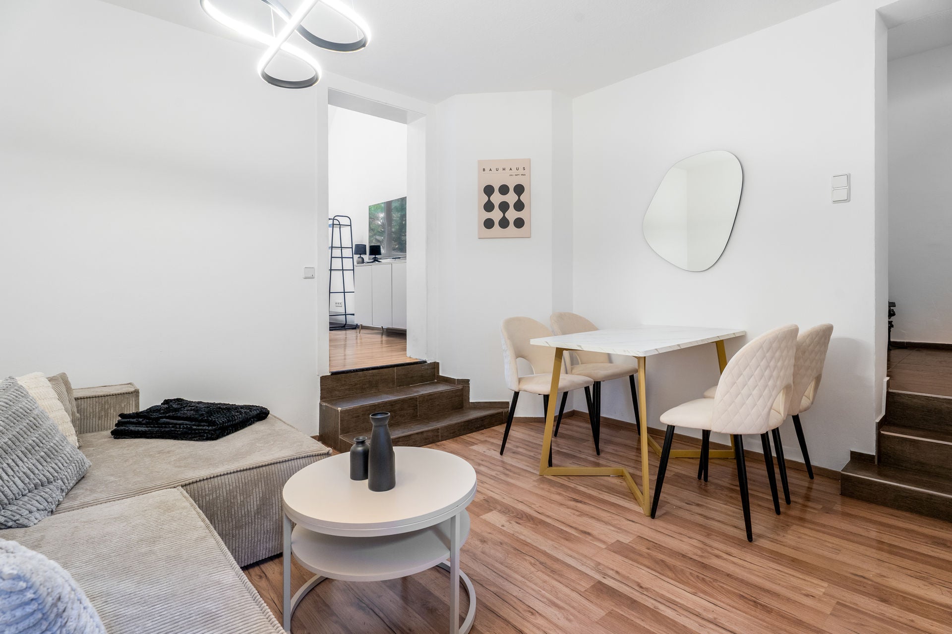 EXQUIS Luxus 3-Zimmer Maisonettewohnung | Stuttgart West Schwabstraße I Famile & Student